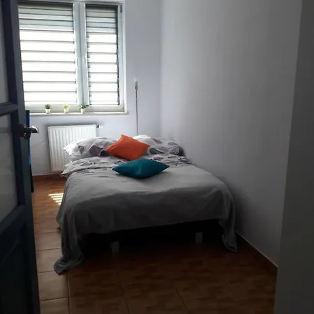 Apartament Bursztynowy Z Ogrodkiem *